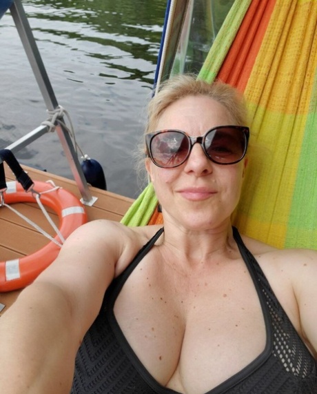 docela asijská žhavá erotika sbírka