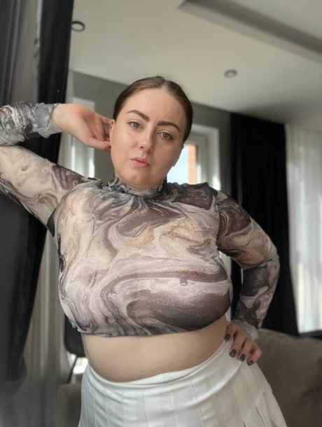 chubby skirt art porn pictures