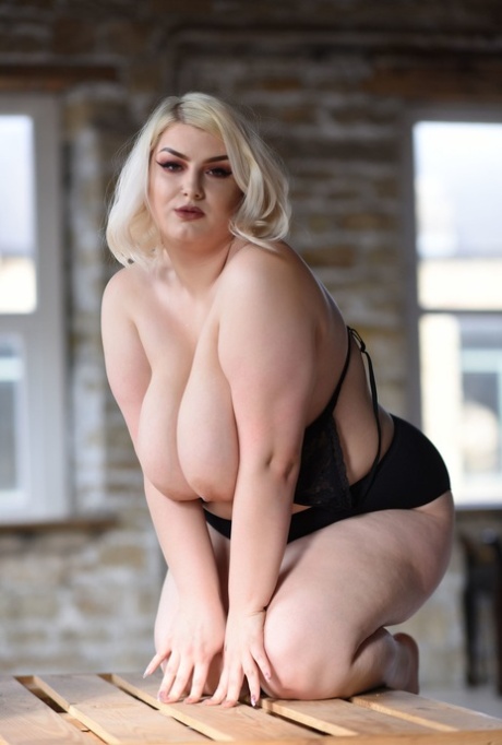 bionda paffuta con grandi tette bellissimo pornografico galleria
