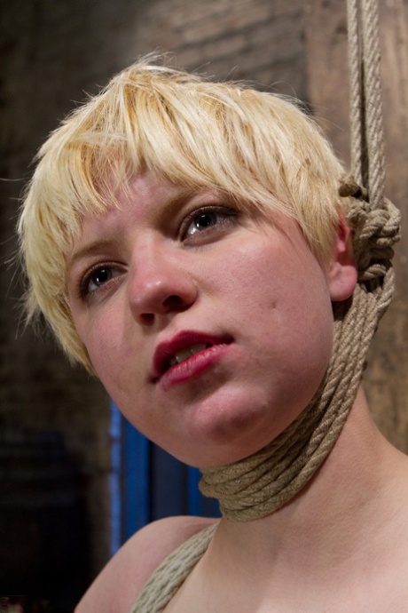 かわいいBDSM ホットセックス 画像