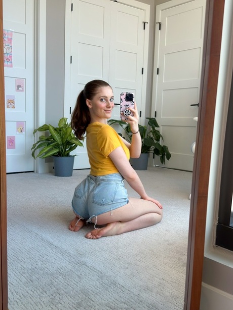 amateur selfie art naked photo