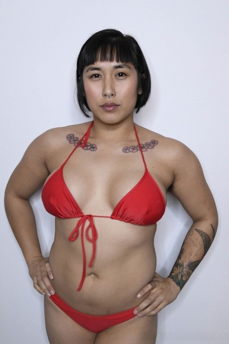 femdom asiatico adulto immagini