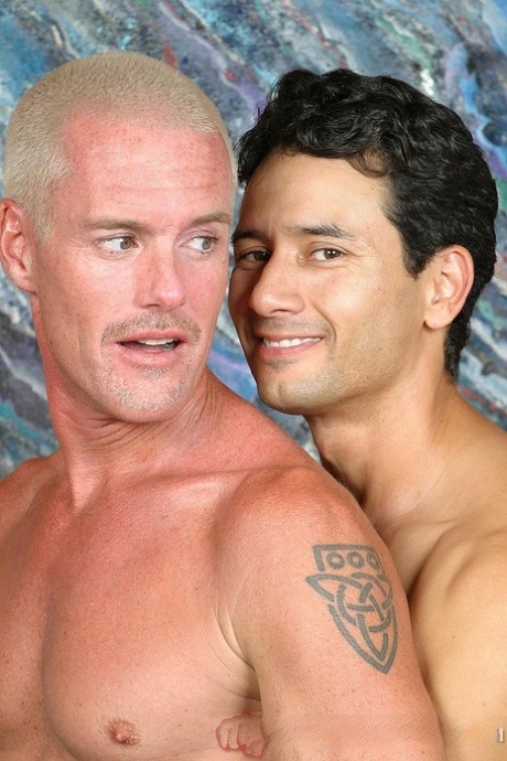 mogen gay het naken foton