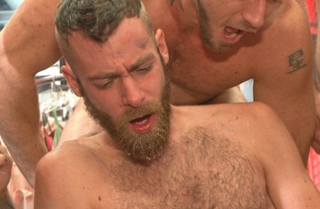 gay výstřiky dokonale sexy sbírka