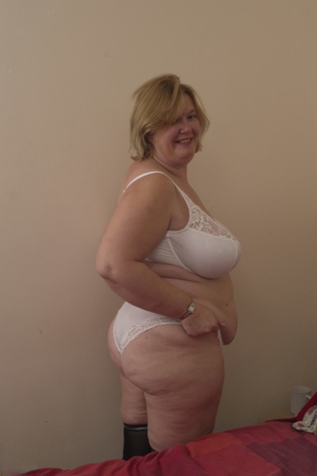 fat mature art nude galleries