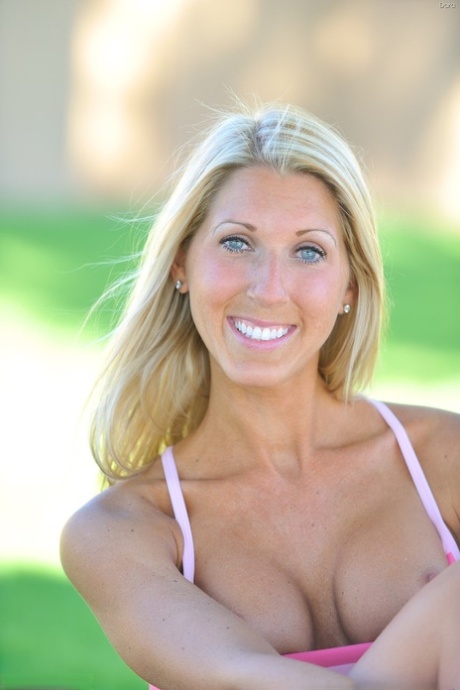 fitness model xxx gallery