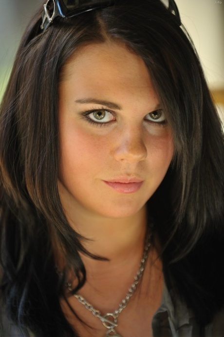 pausbäckiges Gesicht schöne sexy foto
