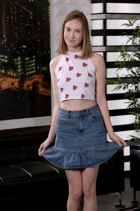 křivky blondýnka teenager špičková erotika fotky