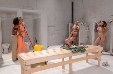 prison naked photo