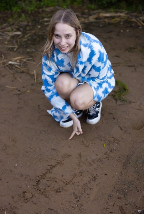 Teenager-Turnschuhe heiße sexy bild