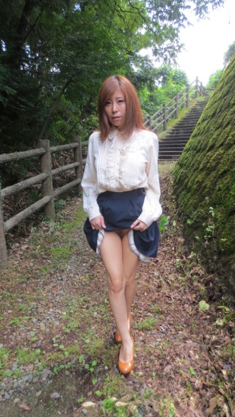 milf outdoor art naked gallery