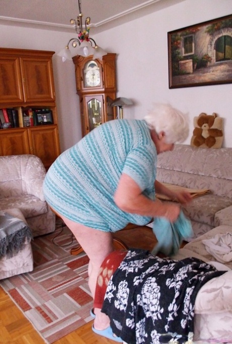 granny saggy tits exclusive pictures