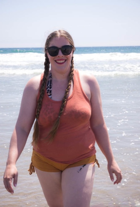 bbw glasses sexy naked galleries