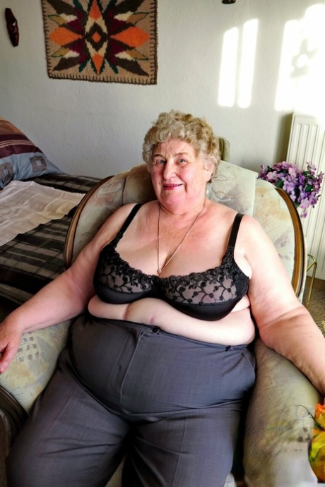 very old granny sexy xxx photo