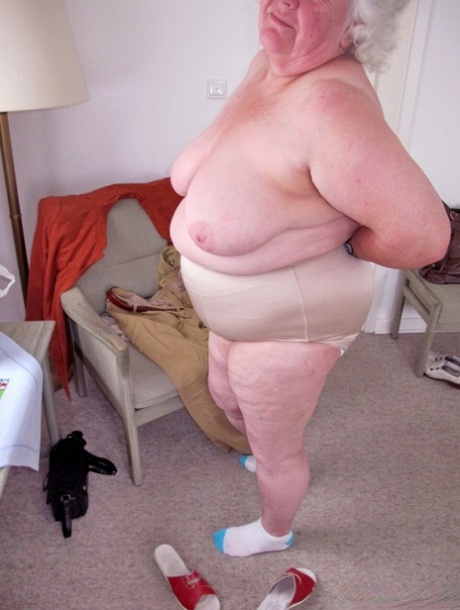 adolescente latina de grandes tetas desnudos xxx imagen