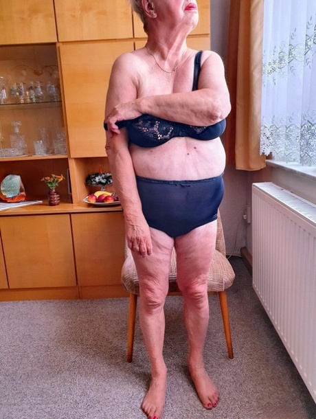 青白い赤毛 無料裸 写真