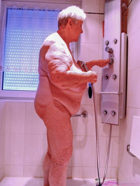 very old granny hot naked img