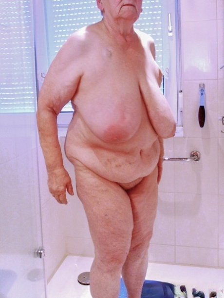 vecchia nonna grassa xxx esclusivo immagine