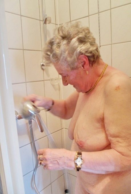 fat granny free nude galleries