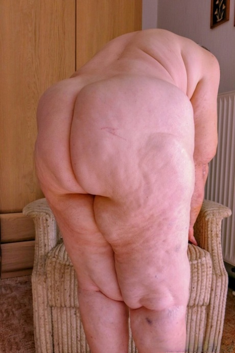 granny saggy tits beautiful archive