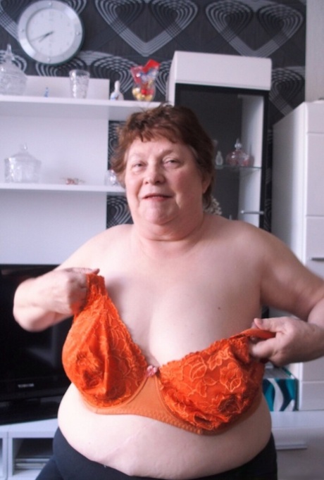alte Oma xxx schöne fotos