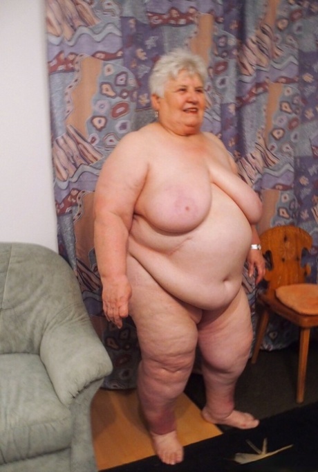 granny saggy tits adult photos
