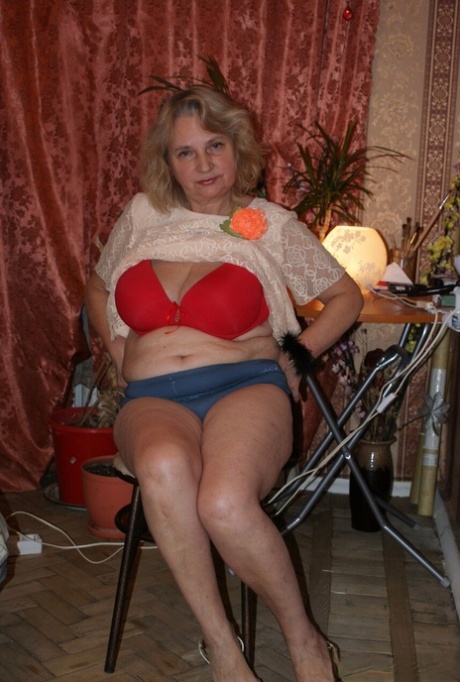 granny big boobs hot naked photos