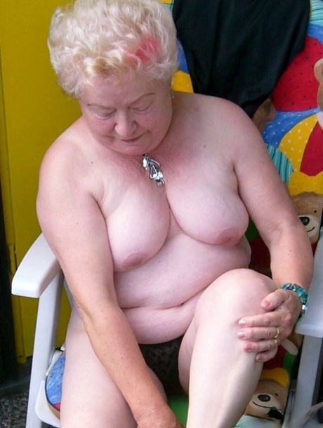 granny big boobs hot sexy image