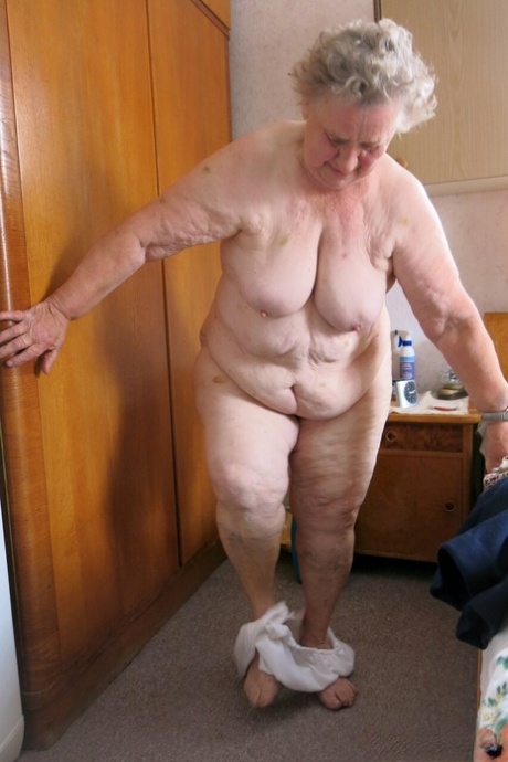 wrinkled granny nude images