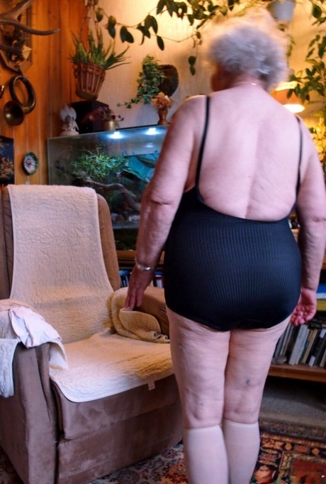 gammel bedstemor voksenpornografisk img