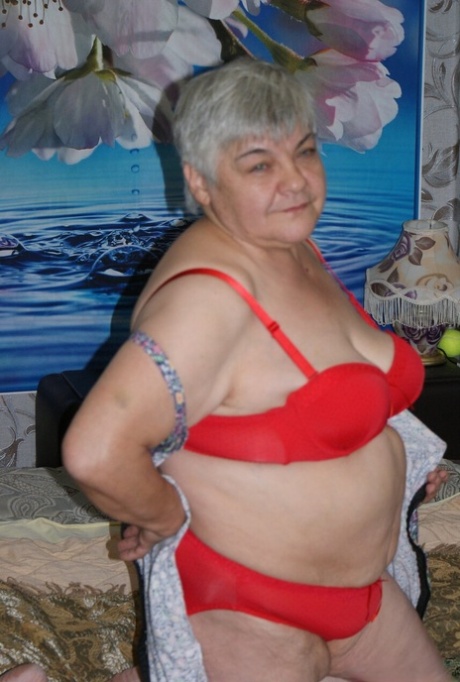 babiččí spodní prádlo umělecká pornografie snímky