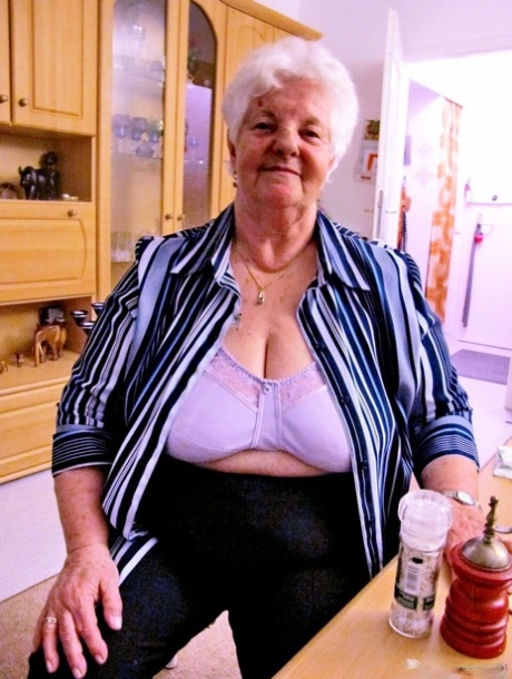 vieille grand-mère grasse meilleurs nus des photos