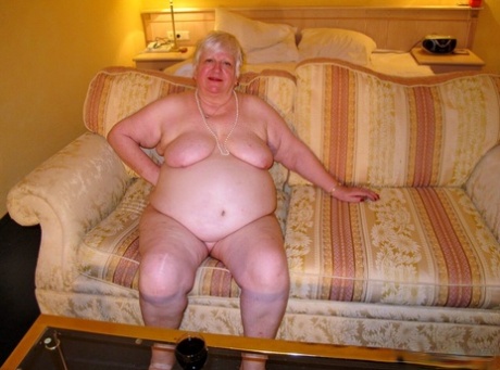 bbw granny nude image