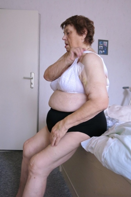 wrinkled granny sex images