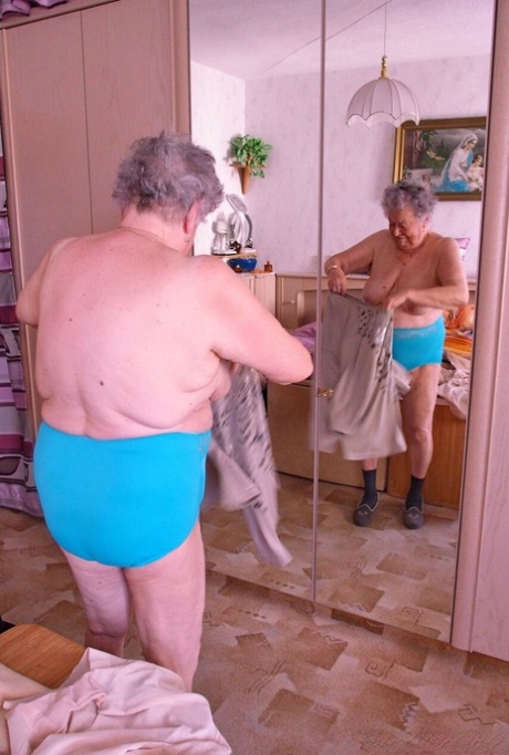 babcia pochylona ekskluzywna jakość obraz
