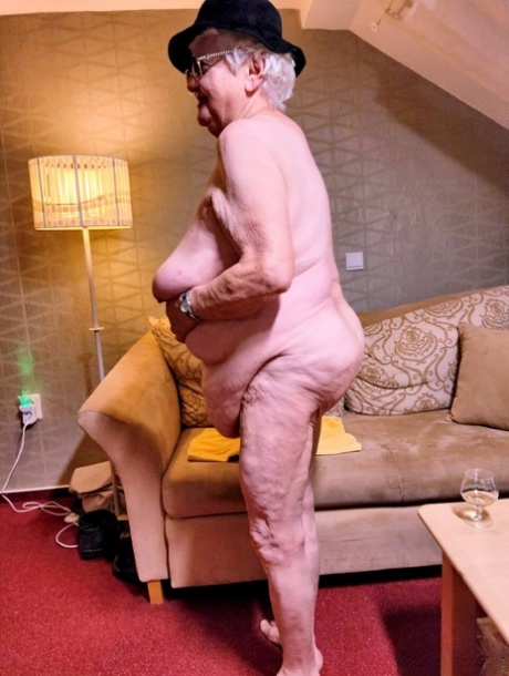 very old granny free porn photos