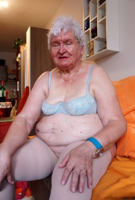 nonna paffuta porno perfetto Immagine