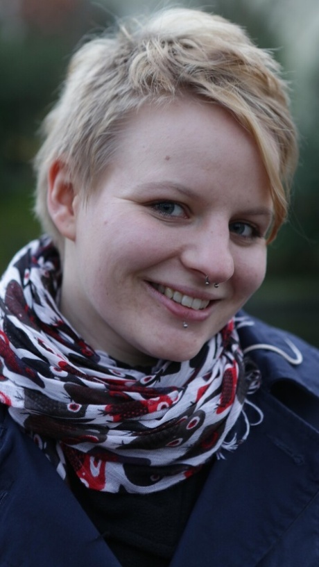 rödhårig blå ögon vacker vuxen bilder