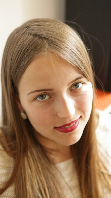 brunette blå øjne gratis høj kvalitet img