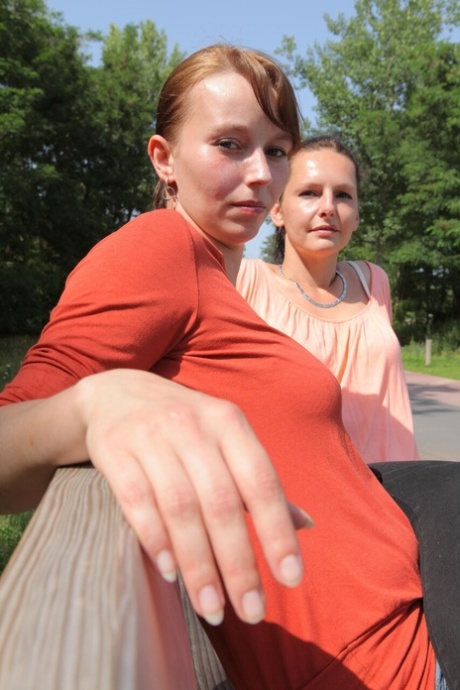 amatorka lesbijka seksownie nago obraz