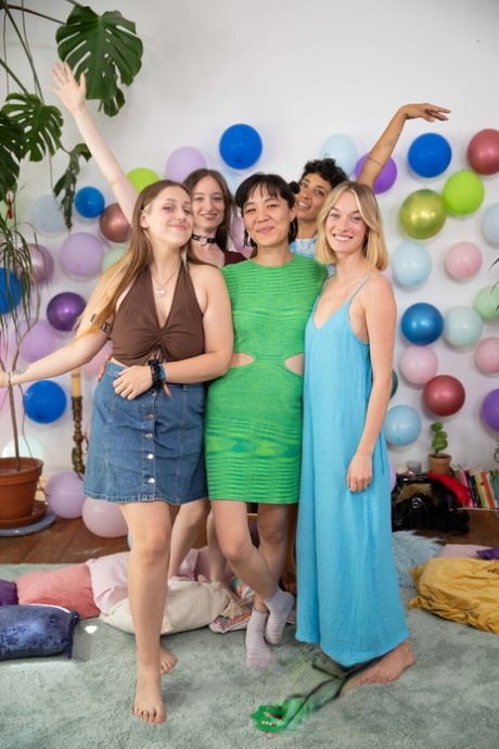 première fois lesbienne porno artistique des photos