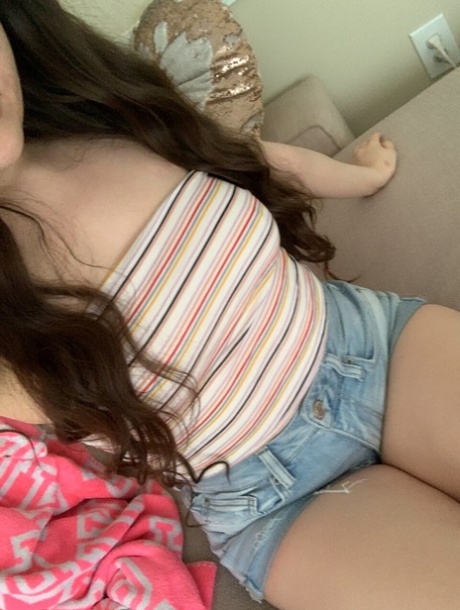 chubby shorts sexy nude picture