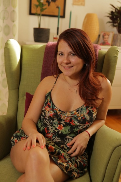 chubby skirt free porn archive