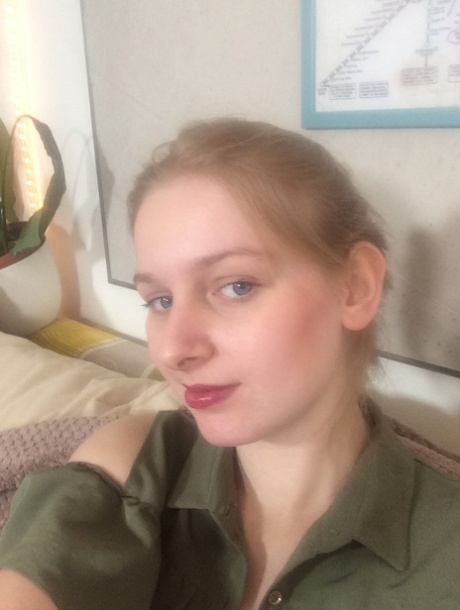ふっくらとした顔 ホットセクシー 写真