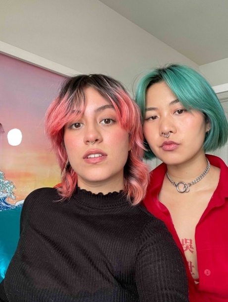 deux filles un gars art chaud images