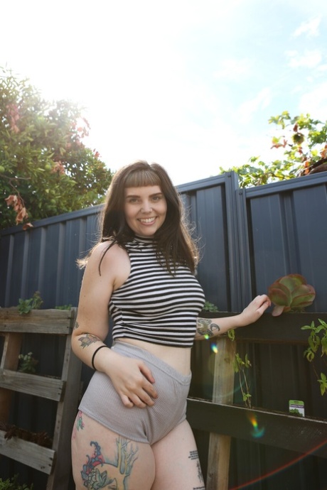 perfektní malá prsa perfektní vysoká kvalita img