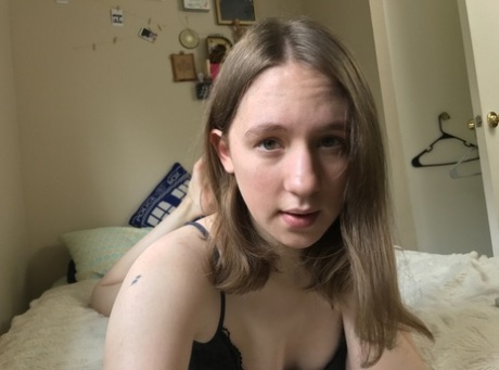 cute amateur naked images