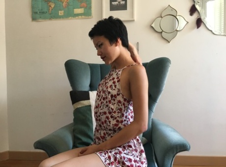 黑人自慰 藝術色情 畫廊