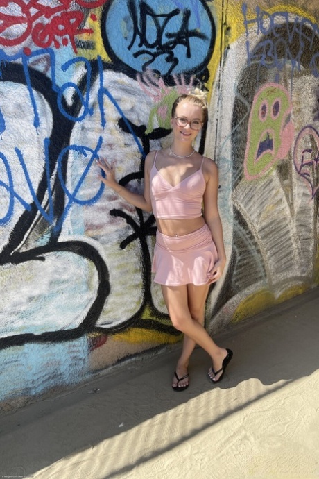 blonde Brille kunst exklusive galerien