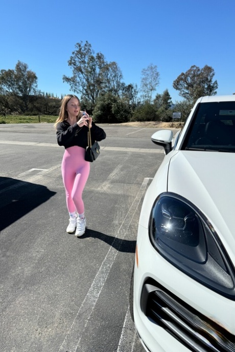 車 美しいxxx 写真